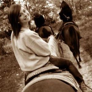 Meet your Posher, Annelisa